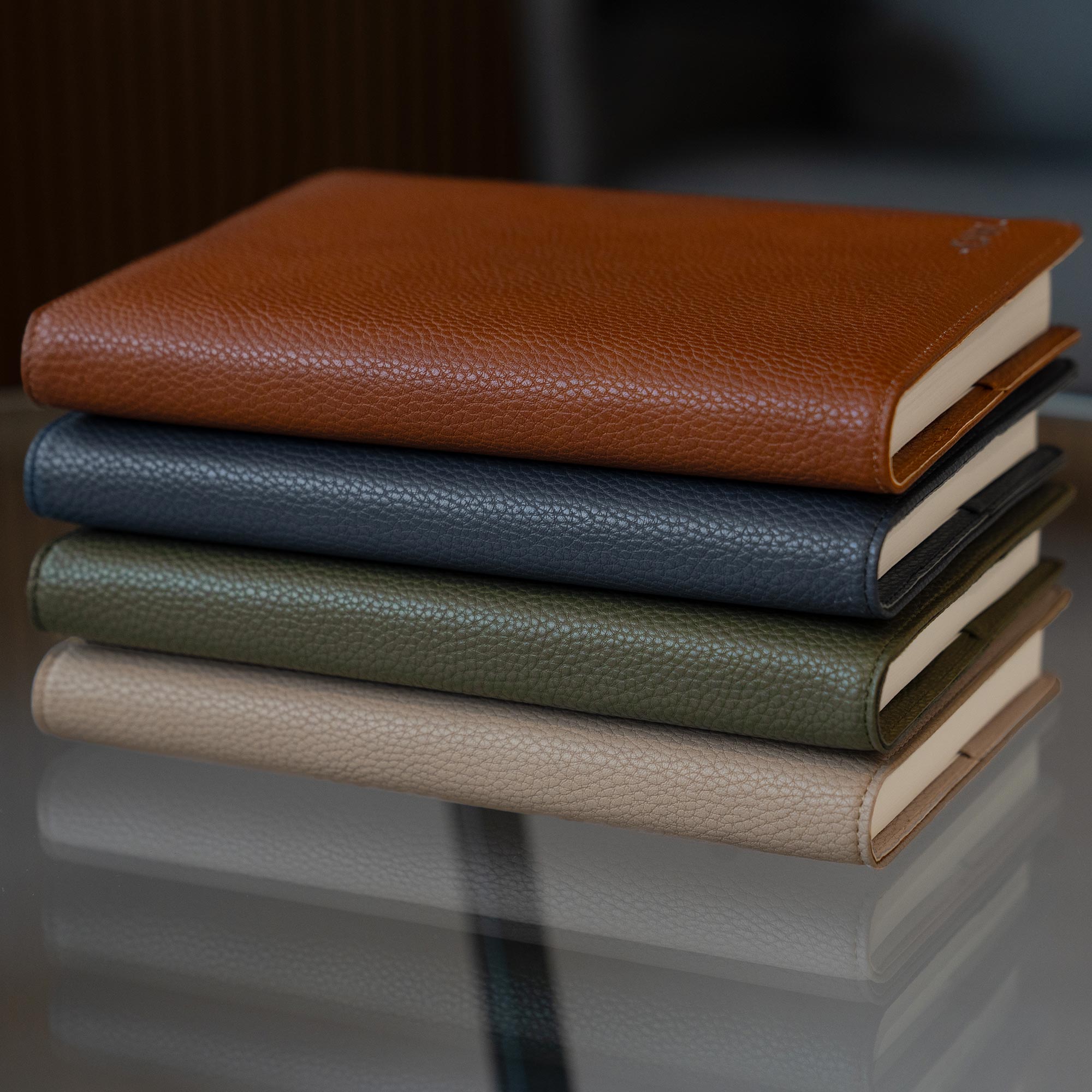 Buchhülle mit individueller Prägung