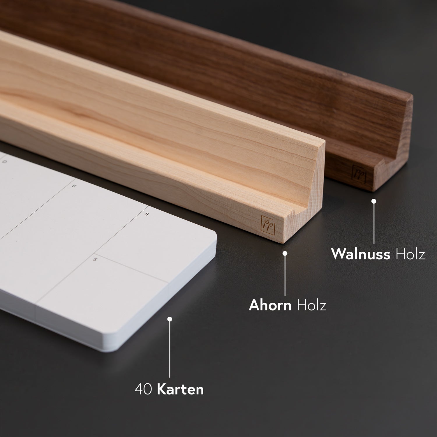 Desk Planner (Holzsockel mit Karten nach Wahl)