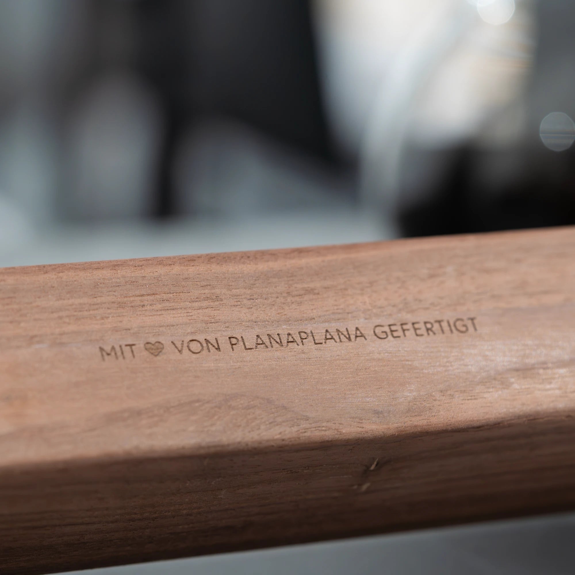 Desk Planner (Holzsockel mit Karten nach Wahl)