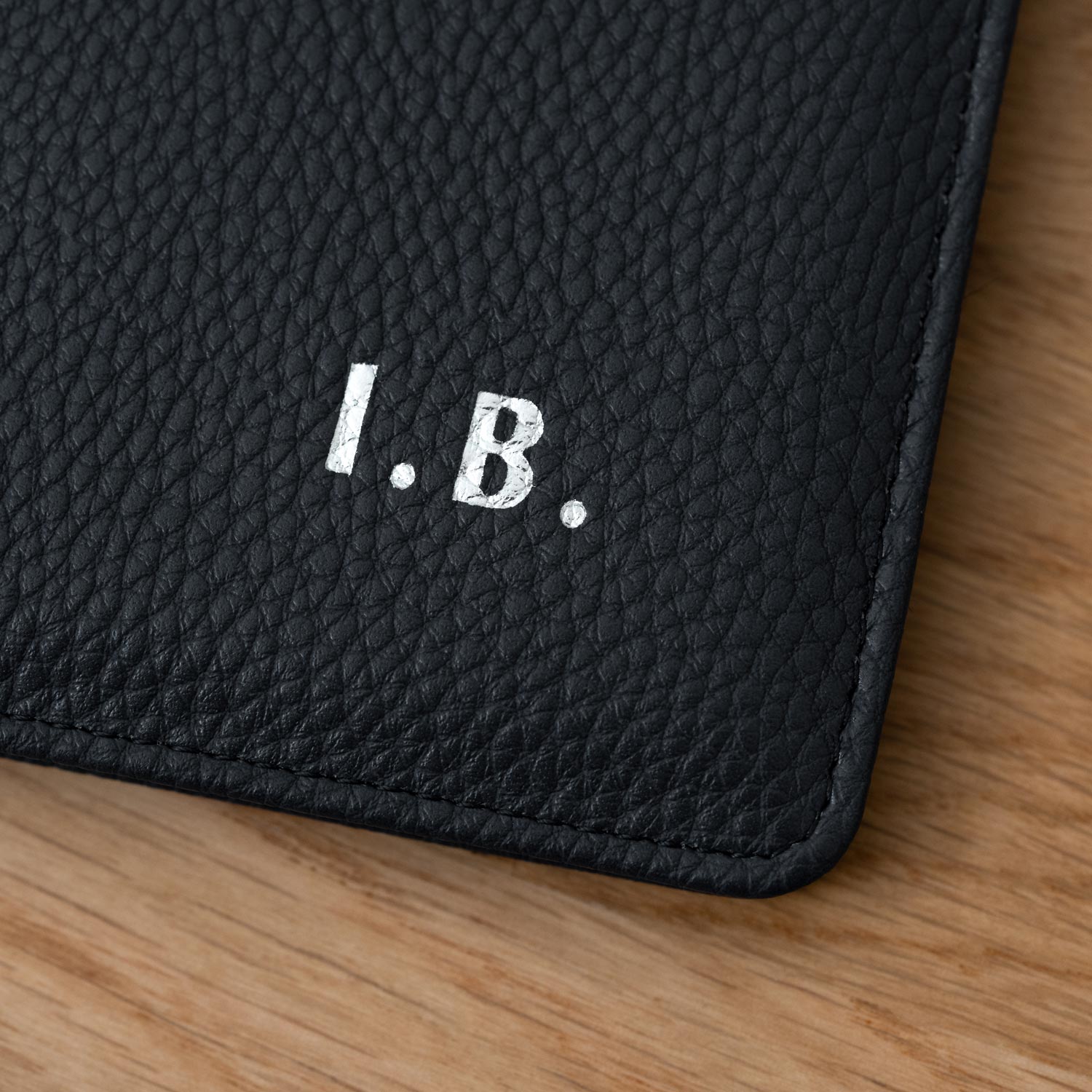 Buchhülle mit individueller Prägung