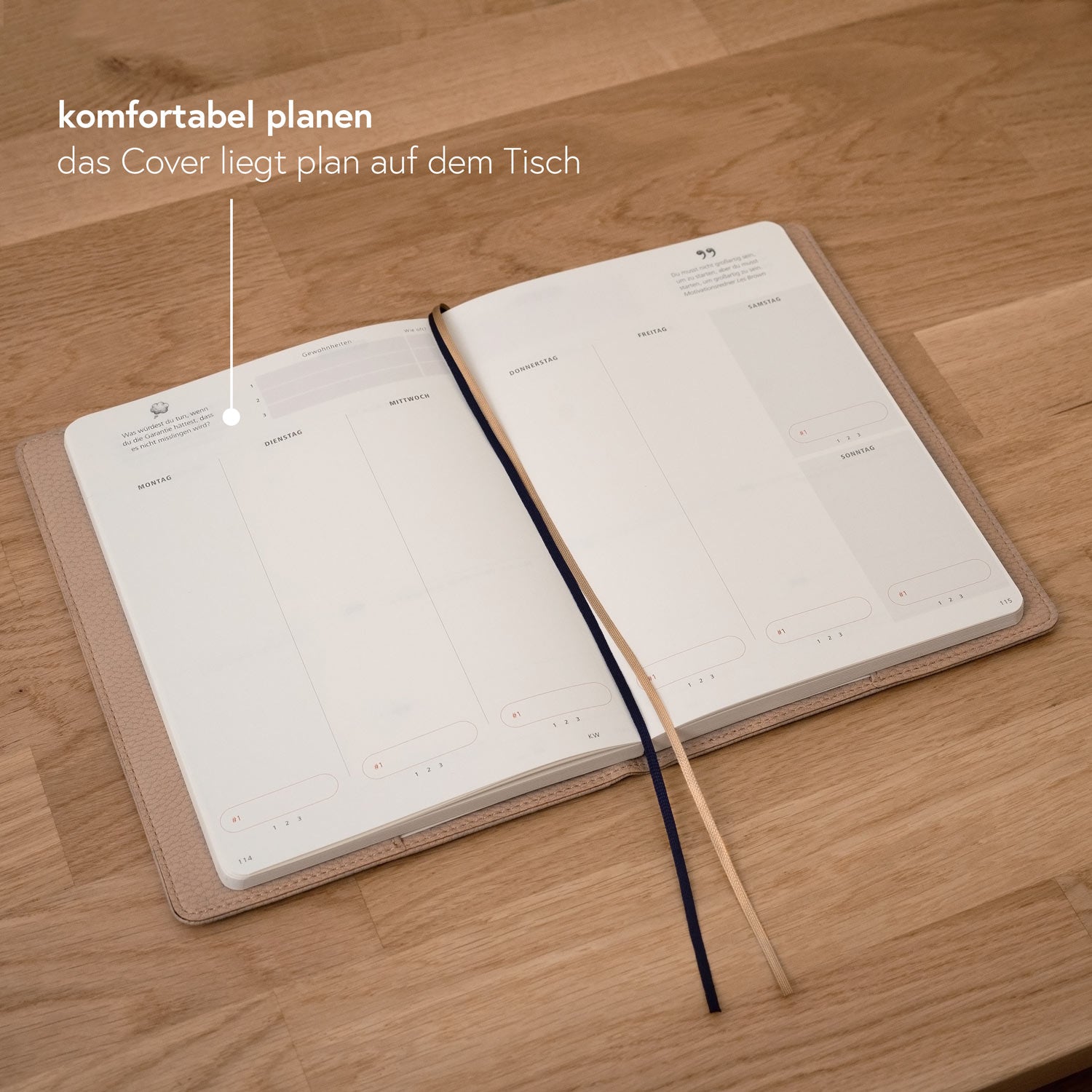 Buchhülle mit horizontaler Prägung