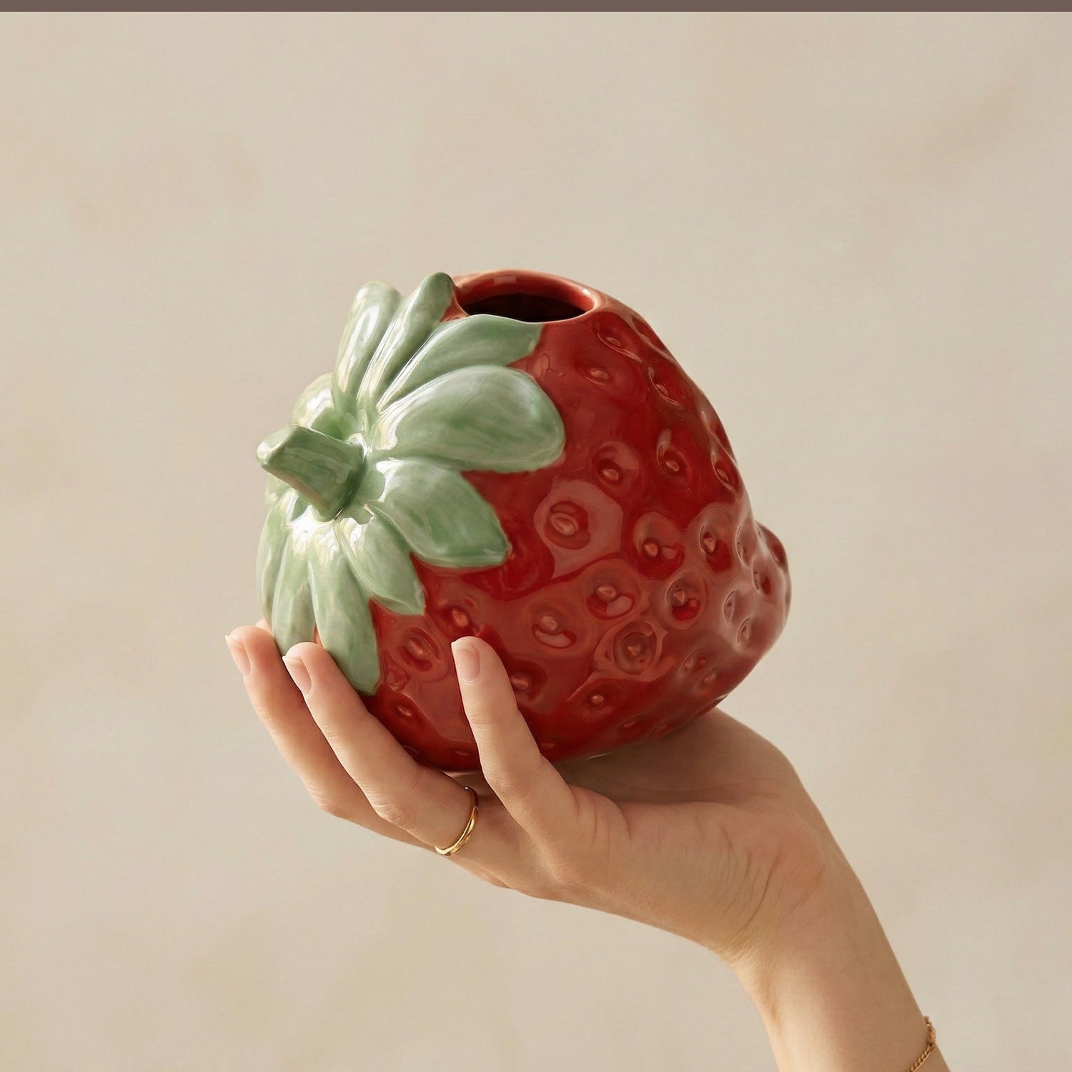 Handbemalte Steingut-Vase »Strawberry«